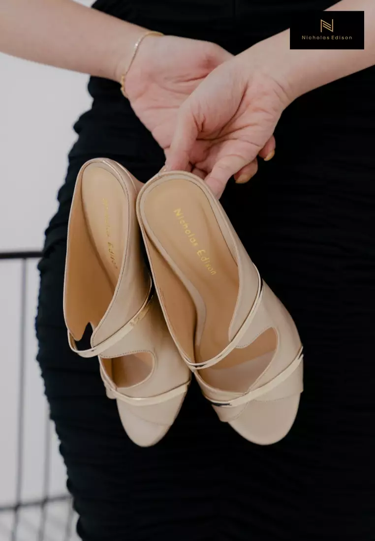 Nicholas Edison Heel Janae Light Gold