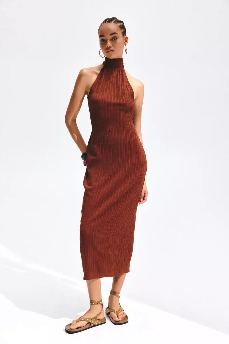 Crinkled sleeveless dress