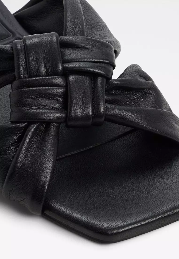 Henrielle-In Flat Sandals