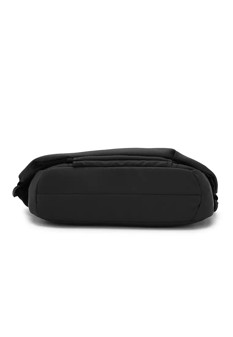 Men's Chest Bag / Sling Bag / Crossbody Bag - Black