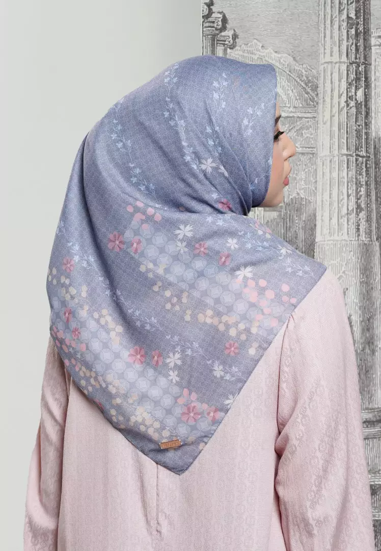 VIALOVA Print Scarf Blue - Kerudung Hijab Segiempat Motif With BOX - Bahan Voal Premium - Ukuran 115x115