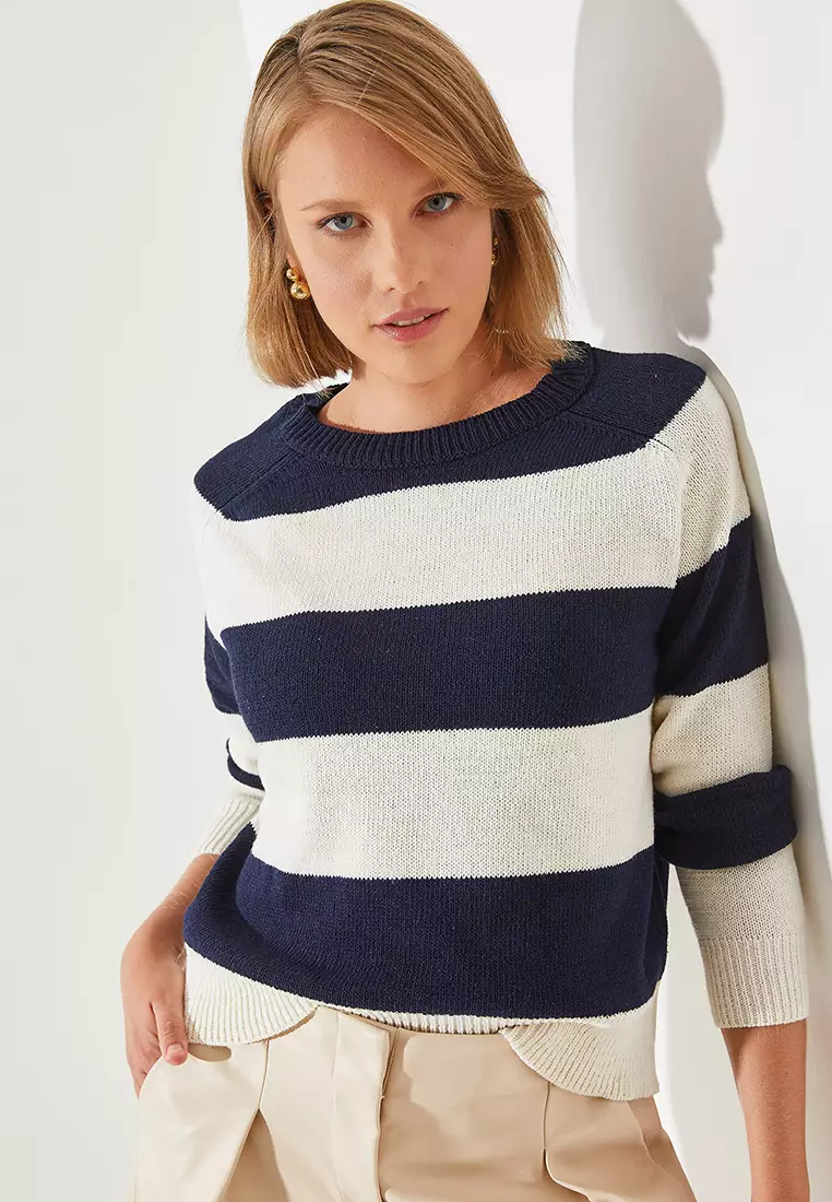 Stripe Raglan Sleeves Sweater