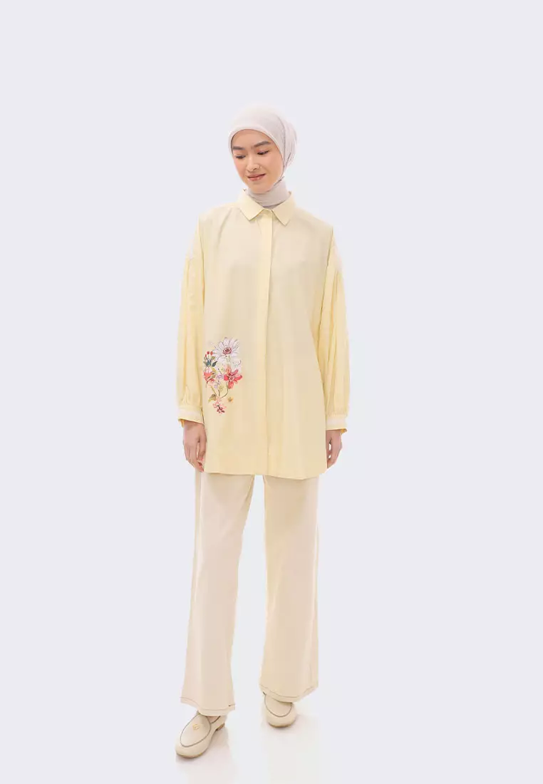 Ria Miranda Soft Yellow Hyde Top