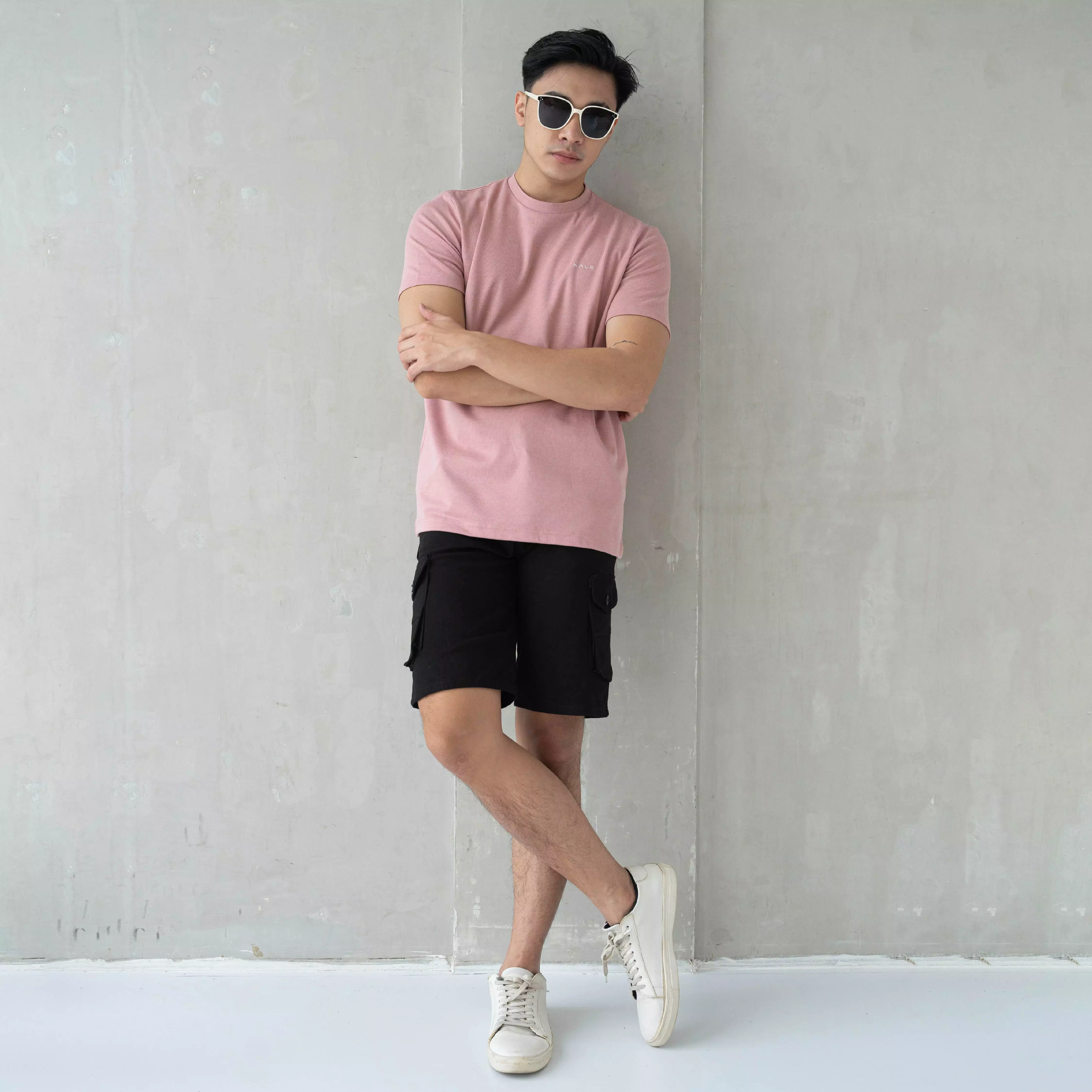 Kale Jovan Pink / Kaos Pria Basic Polos Lengan Pendek