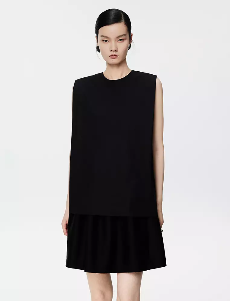 Loose Fit Round Neck Sleeveless Top