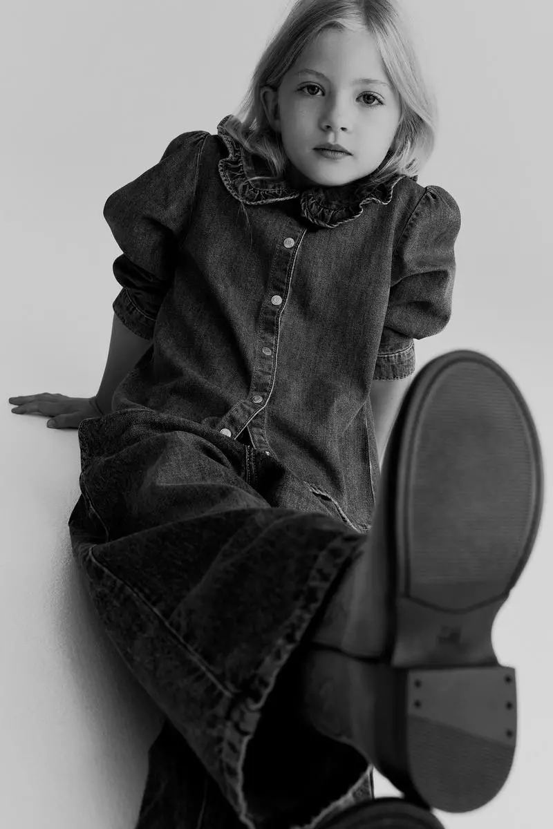 Collared denim blouse