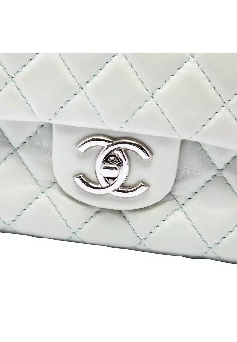Pre-Loved Chanel Medium Classic Lambskin Double Flap