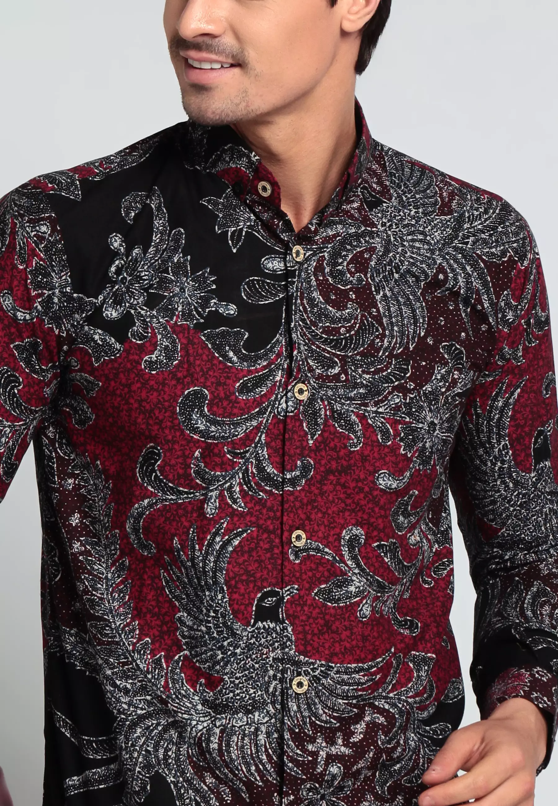 Kemeja Dederuk merah slimfit