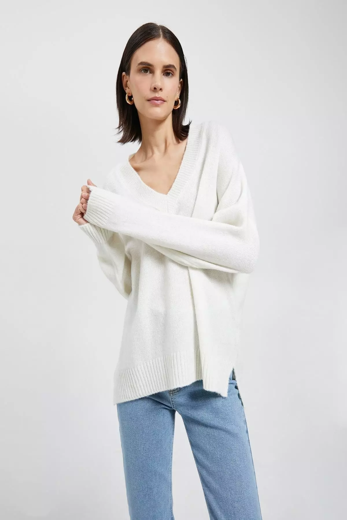 White v on sale neck jumper womens