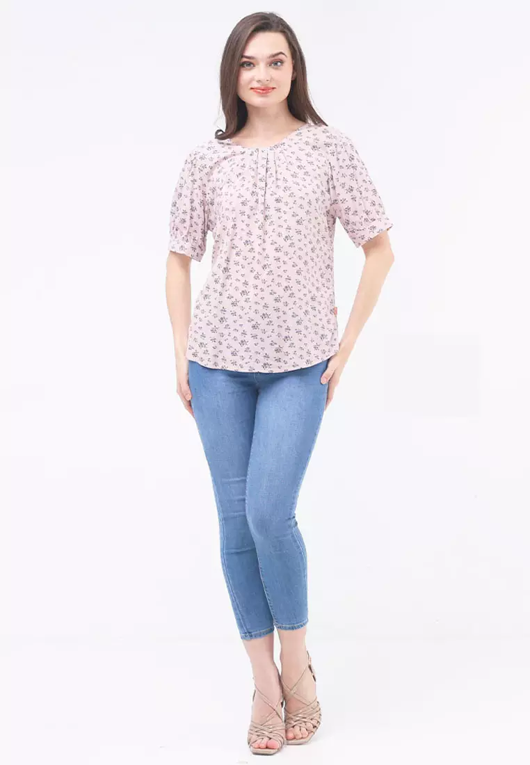 Short Sleeves Roundneck Blouse