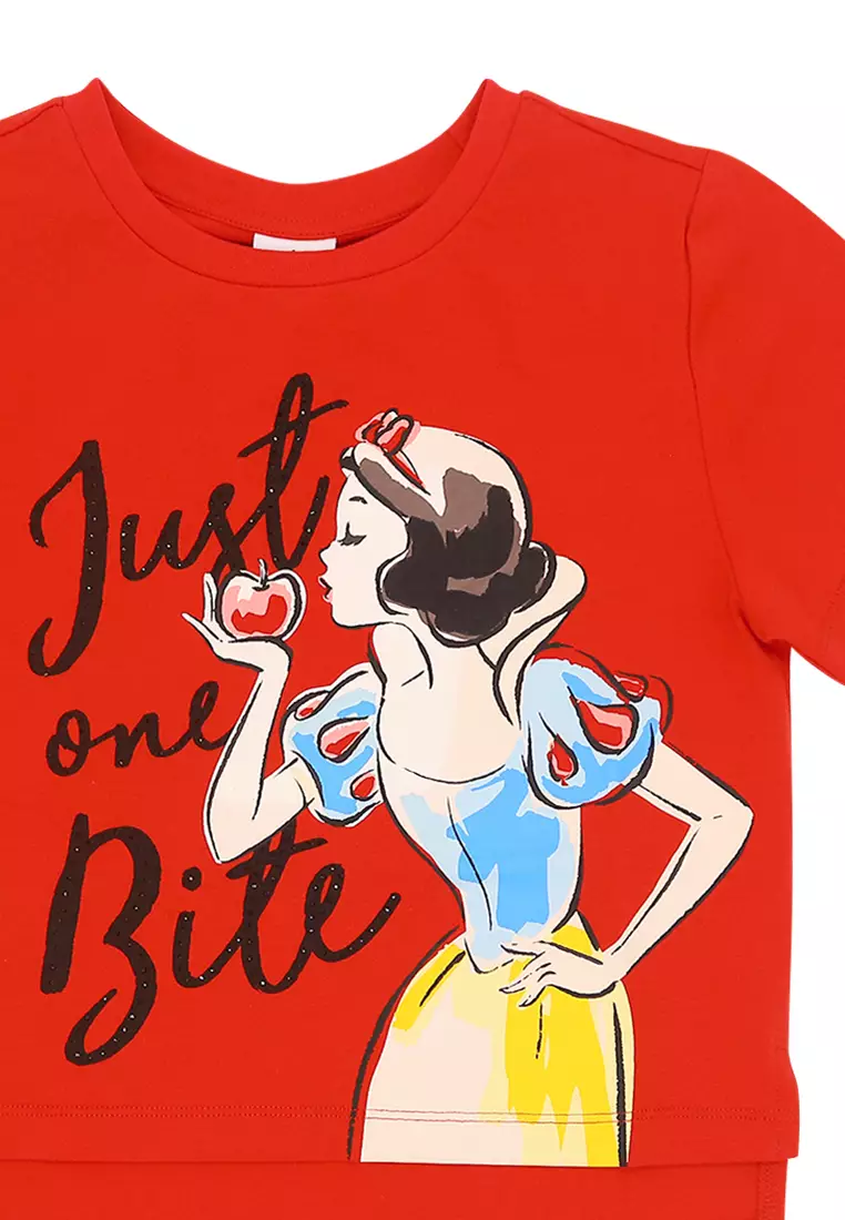 Girls Licensed Graphic Long Back T-Shirt "Snow White: Just One Bite"