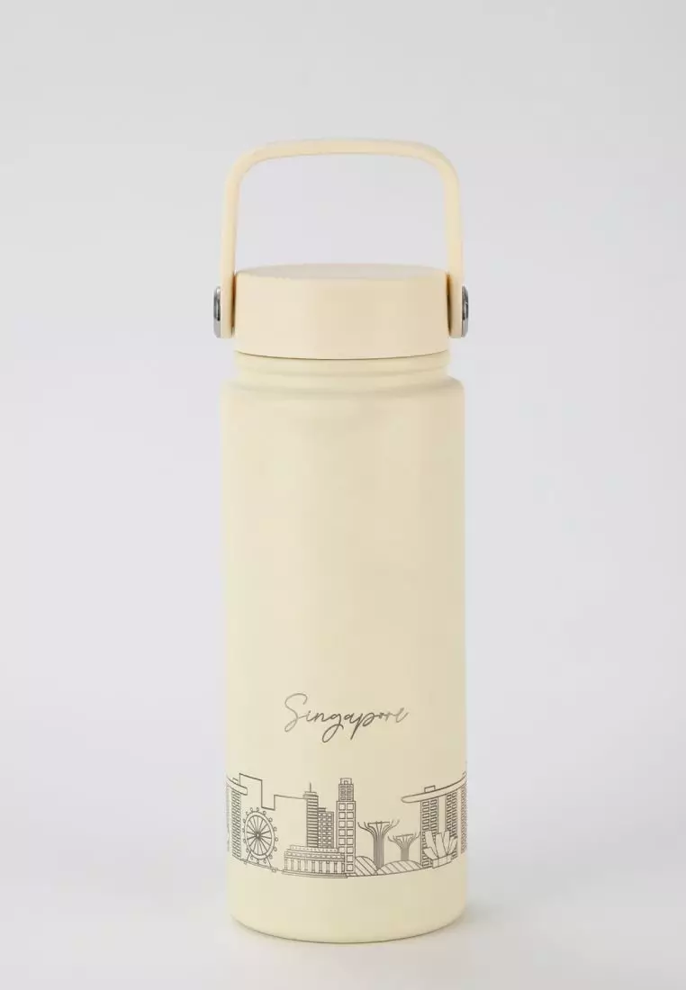 Crossing Urban Ceramic S/S Insulated Flat Cap Bottle With Handle 600ml - Skyline Singapore (White)