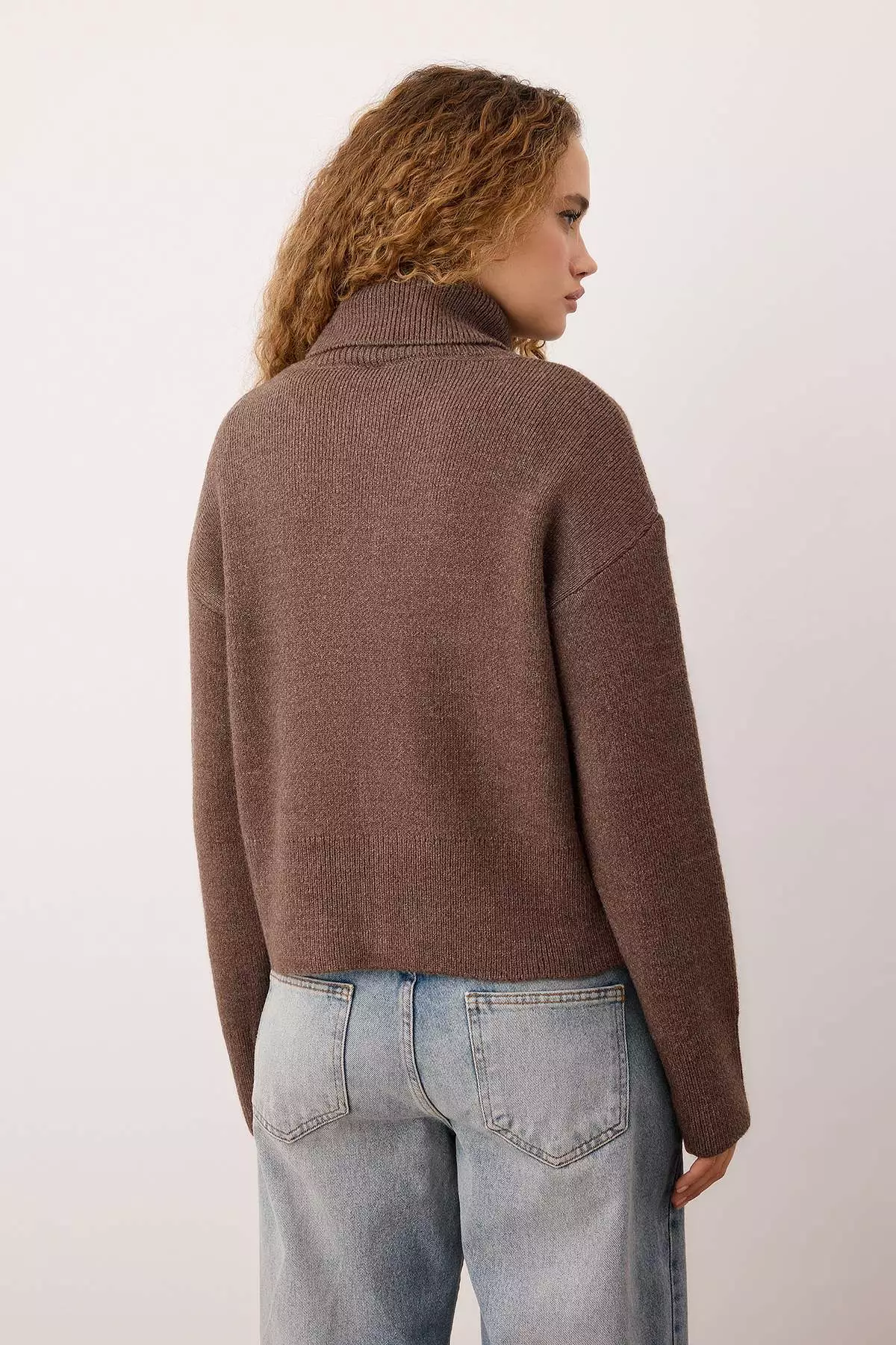 Mink Wardrobe Essentials Soft Textured Wide Pattern Knit Cardigan