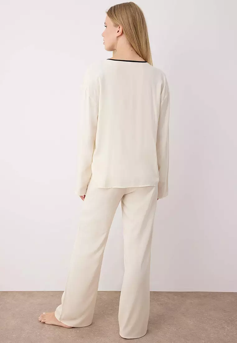 Ecru Ribbon/Bow And Piping Detailed Viscose Pajama Set