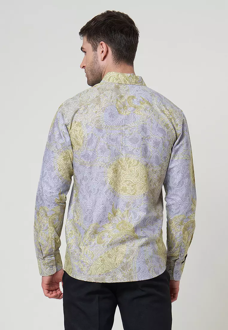 Slimfit Ardiya Kemeja Batik Pria Lengan Panjang
