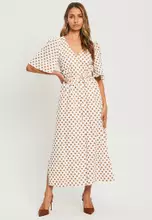 White Base Neutral Spot