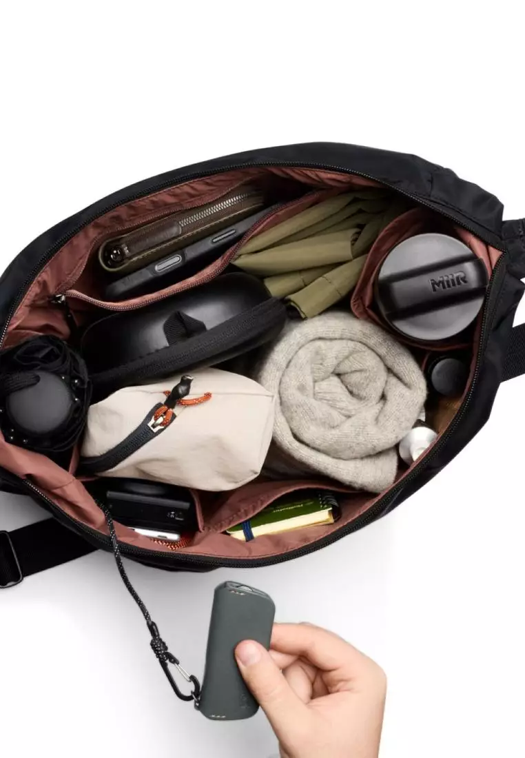 Bellroy Laneway Crescent Bag 12L - Ink
