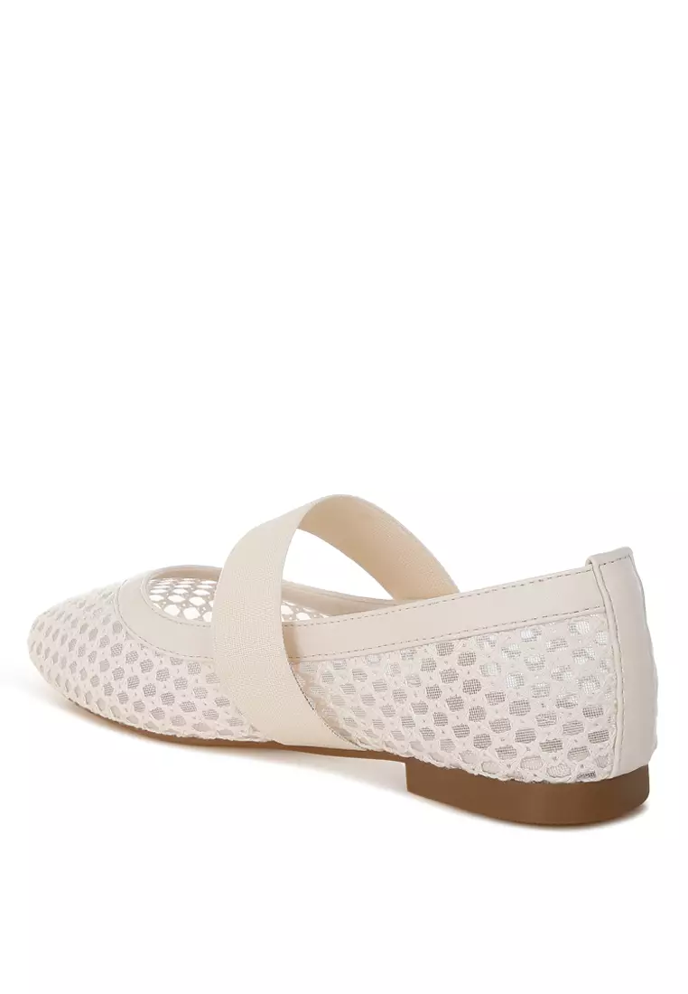 Sepatu Balerina Tali Tengah Kaki Berwarna Beige