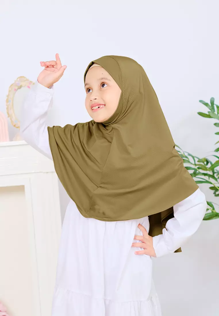 Cotton Bee - Jennaira Bergo Dagu | Hijab Instan Anak Non Pad - M