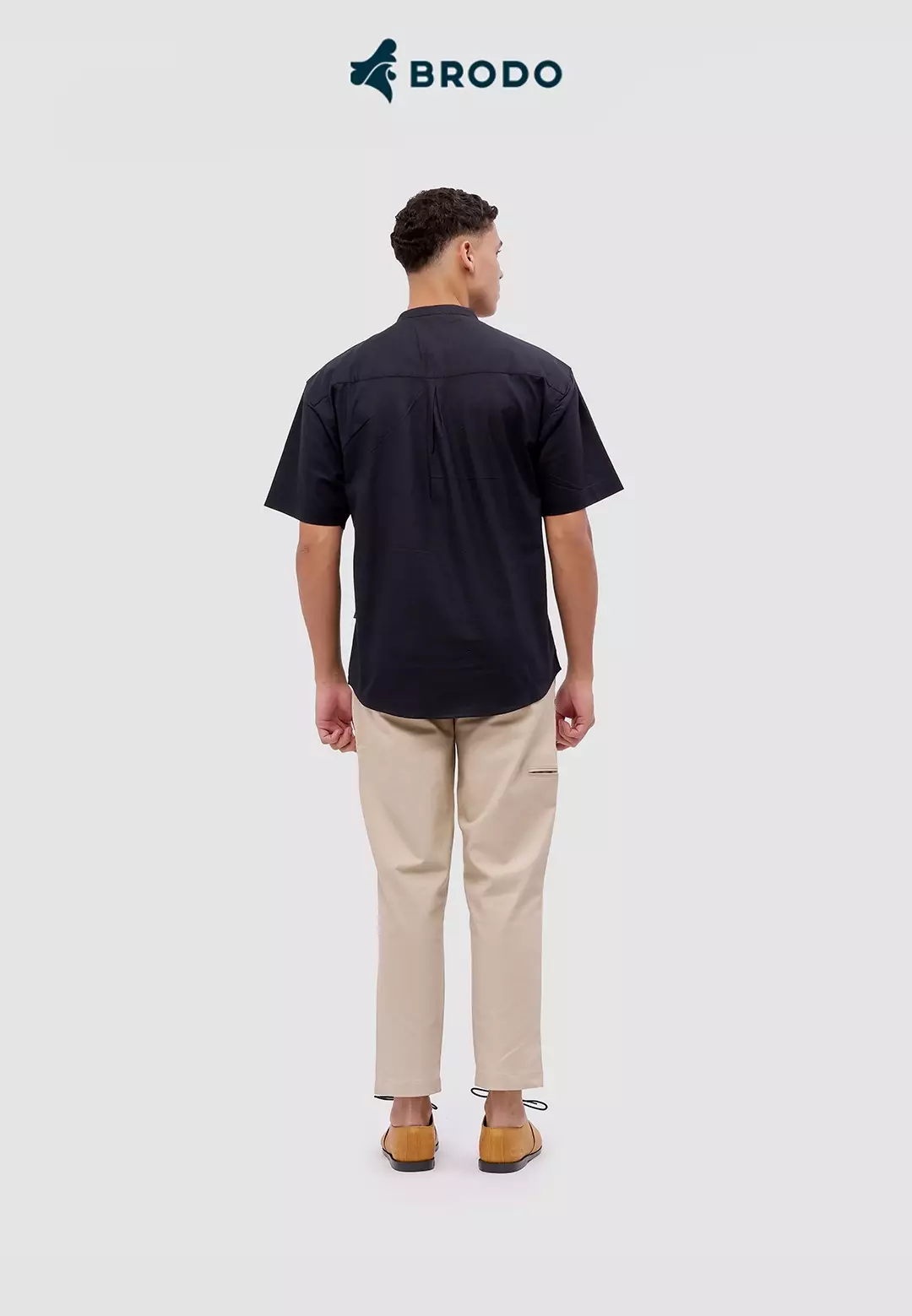 BRODO - Kemeja Pria Broshirt Halfbutton Short Black