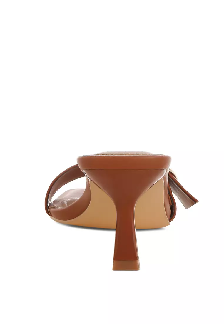 Buckle Strap Slip On Sandals in Tan