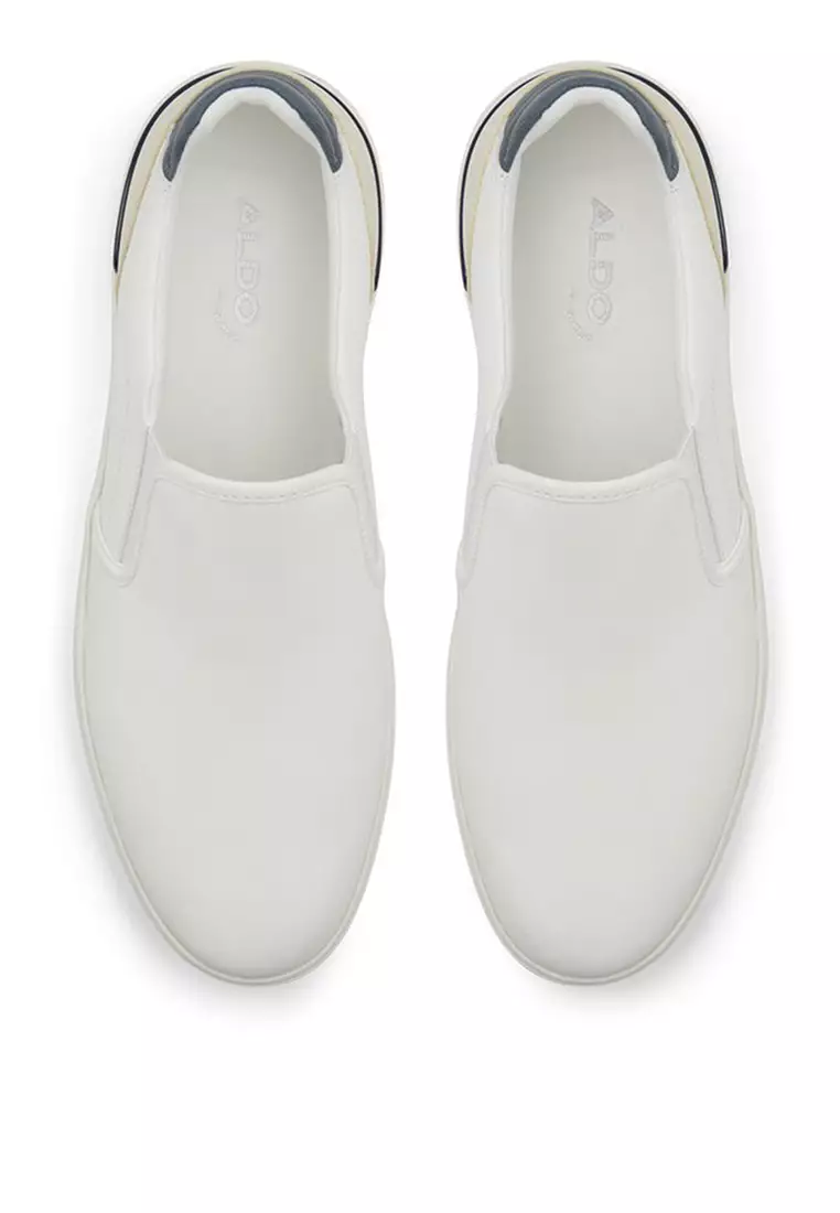 Saredon Slip Ons