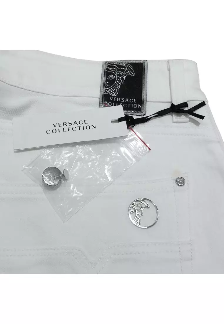 Versace Pre-loved Versace Patch Detail Jeans for Men in White - O3 ...