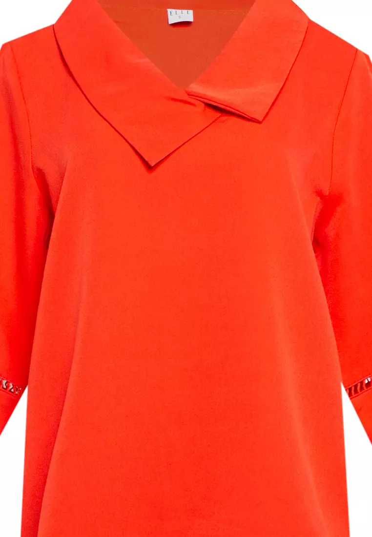 V-Shaped with Variation a Lace Line