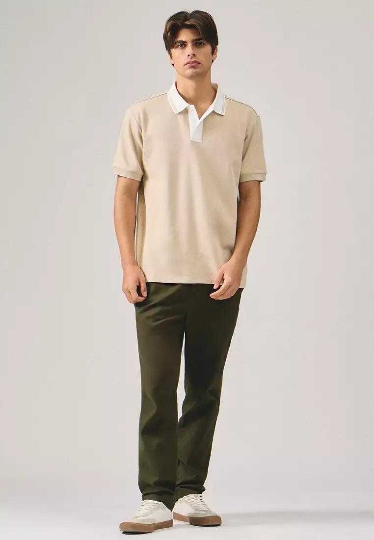 Regular Fit Polo Shirt With Contrast Placket & Collar In Honeycomb Pique