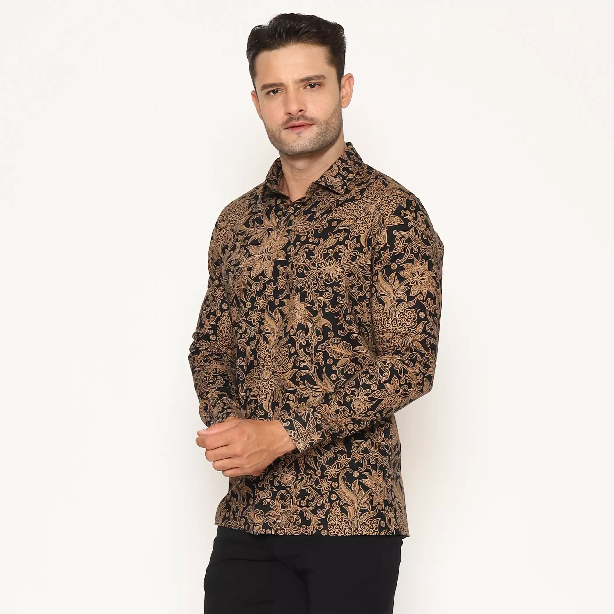 MAGINOT KAIVAN BROWN Batik Slim Fit Lengan Panjang