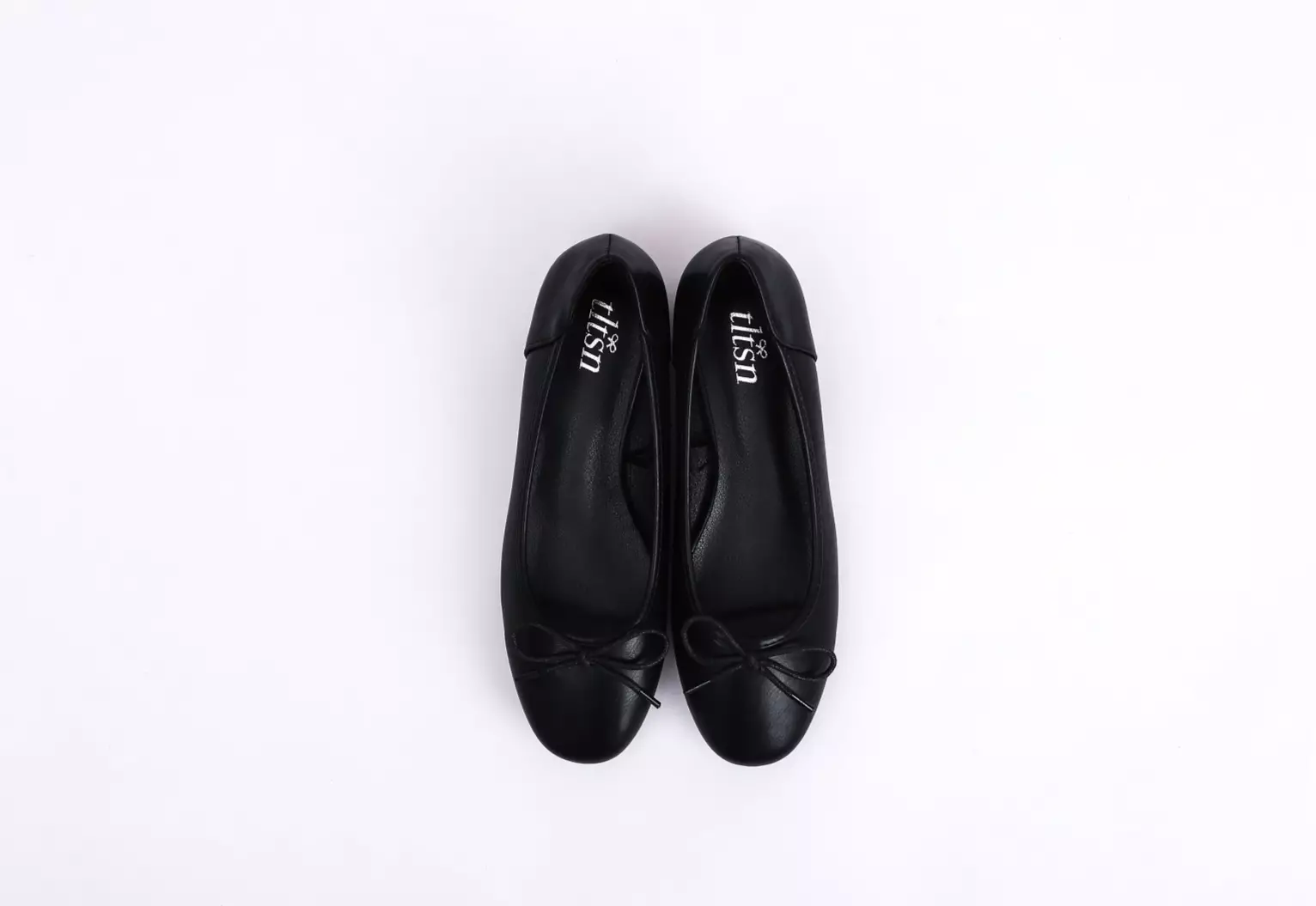 The Little Things She Needs - ANYA Flatshoes Sepatu Wanita Black [TSN0002247.C0004]