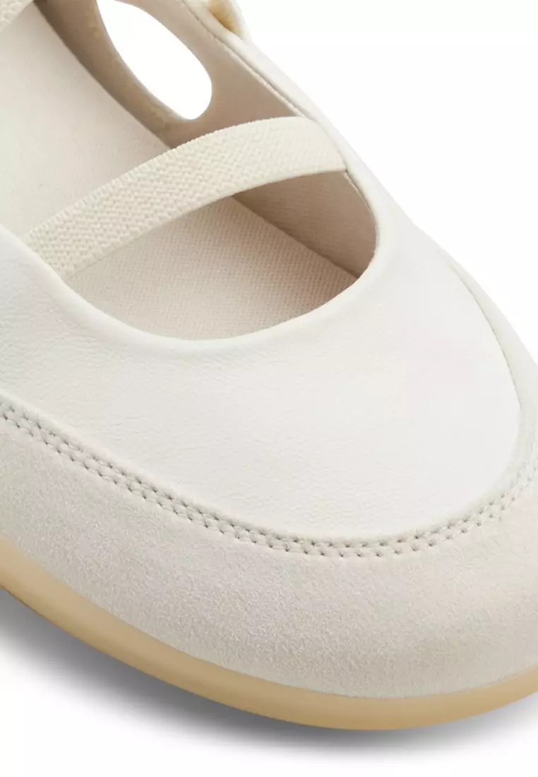 Arabesque Flats