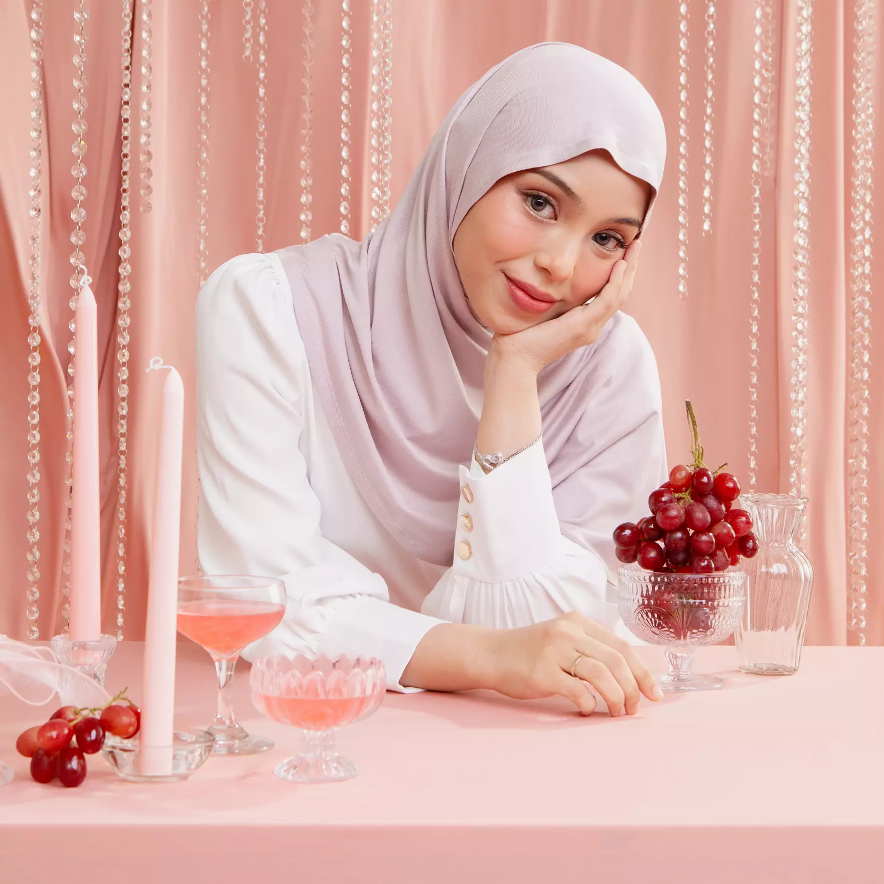 Heidy Oval Shawl in Purple Blush (Lozy x Heidy)