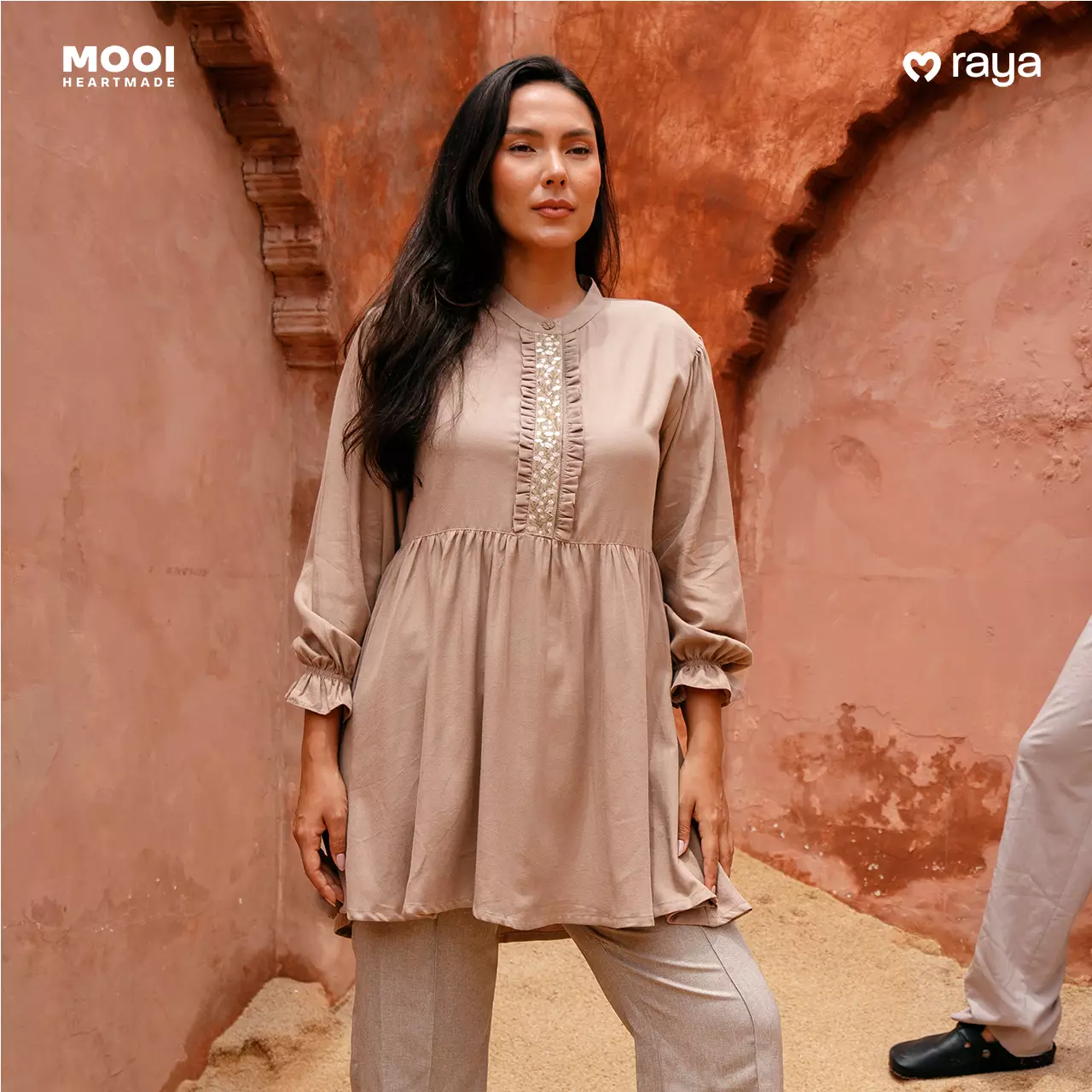 Mooi Tunik Wanita Atasan Wanita Raya Collection Alzena Tunic - White