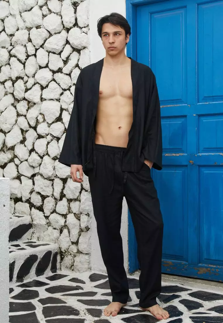 Takumi Kimono Pria Linen Lengan Panjang Warna Hitam | Long Sleeve Men's Linen Kimono Black
