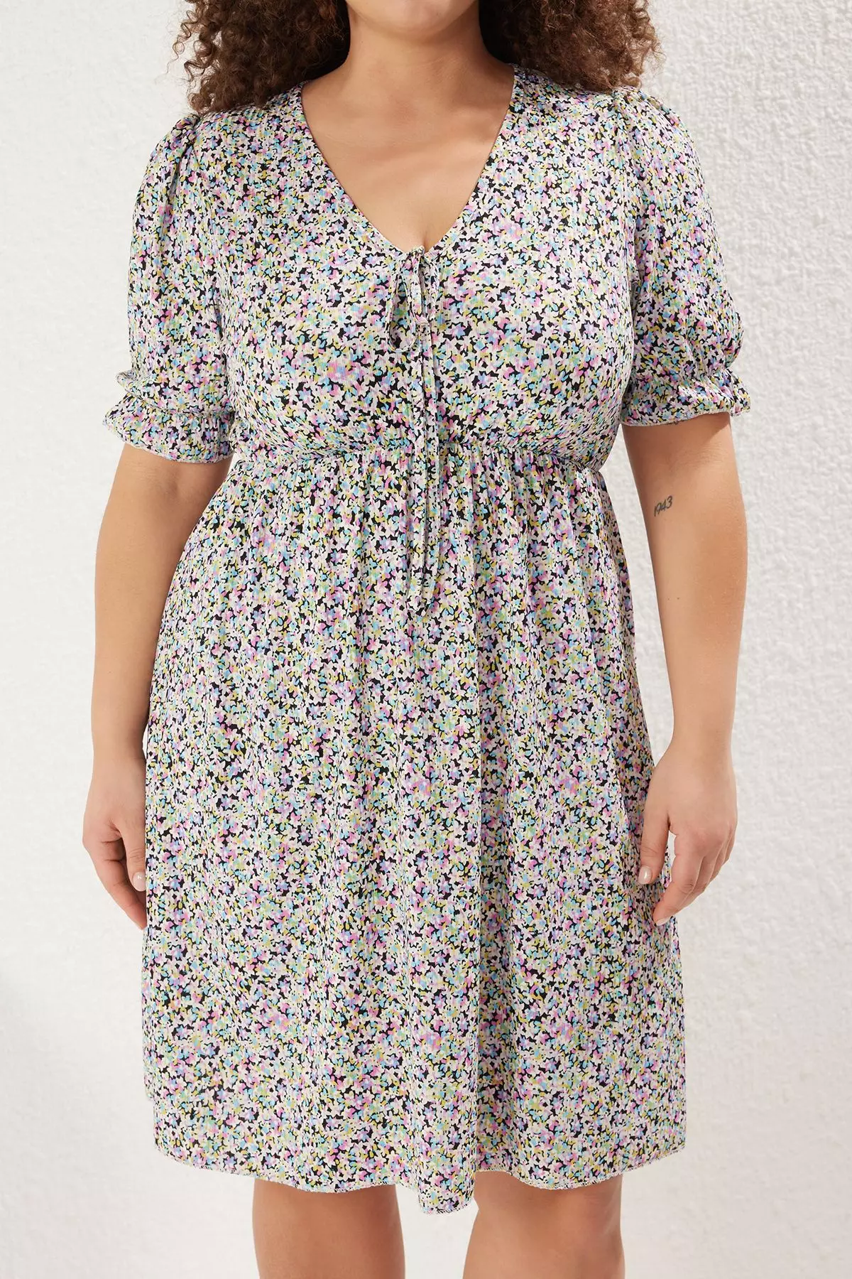Plus Size Floral V-Neck Dress