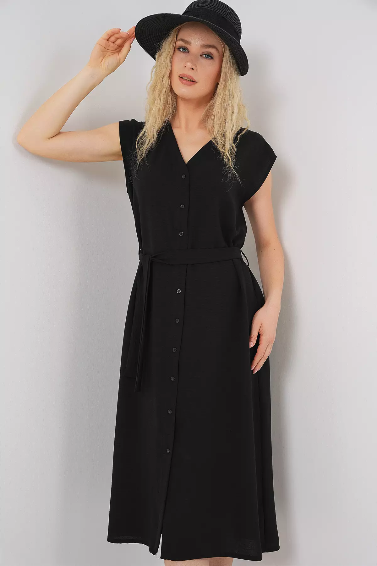 Sleeveless Belted Aerobin Dress