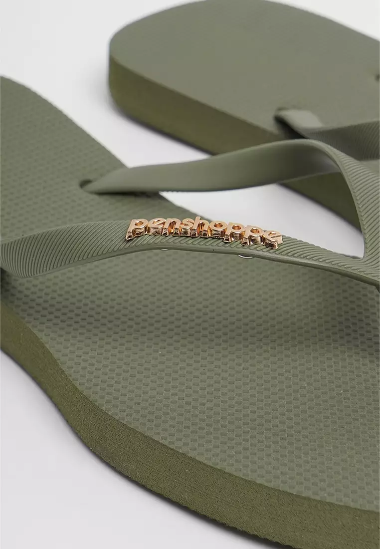 Women's Square Flip Flops With Metal Branding