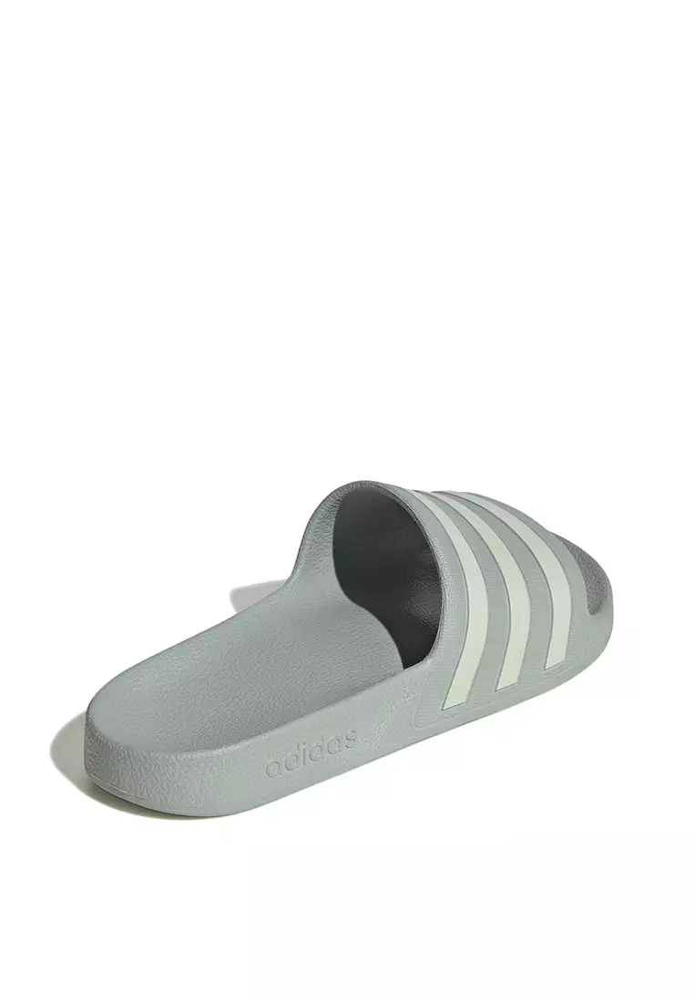 Adilette Aqua Slides