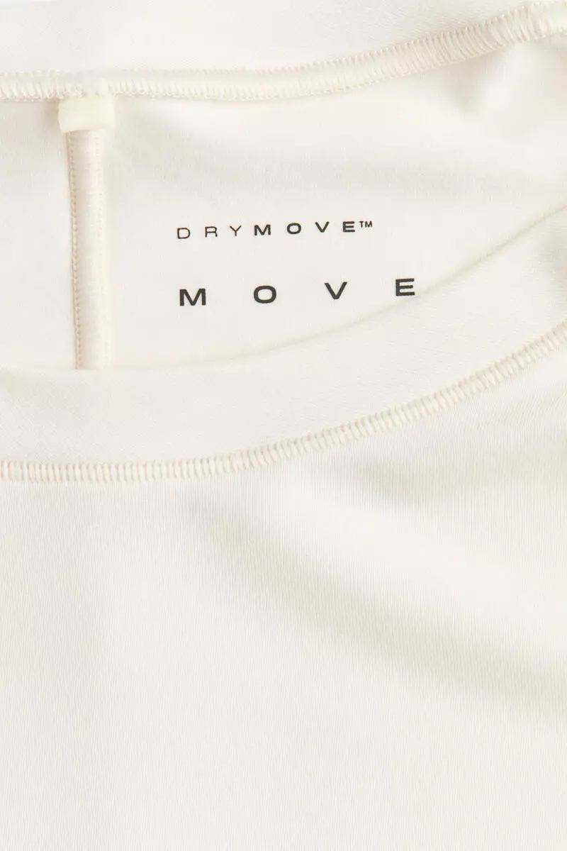 Sports top with DryMove™