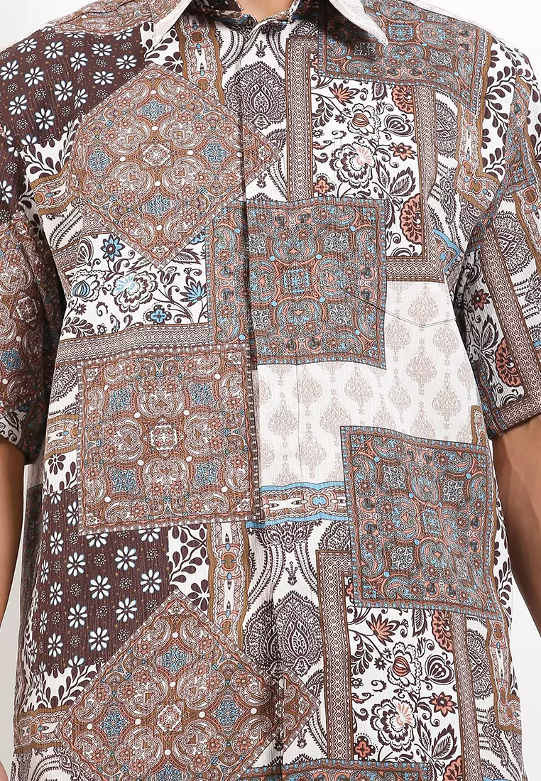 Hem Batik Reguler Fit Kontemporer