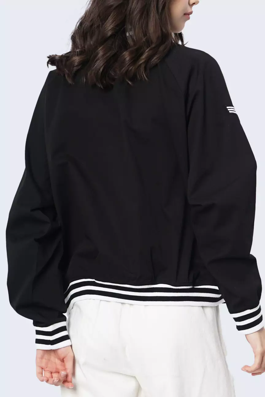 Jaket Wanita Naomi Black