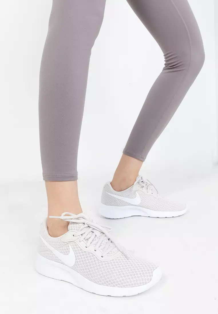 White nike tanjun womens new arrivals shoes