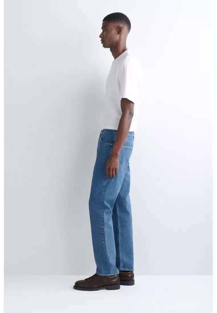 SIGNATURE REGULAR-FIT STRAIGHT-LEG JEANS