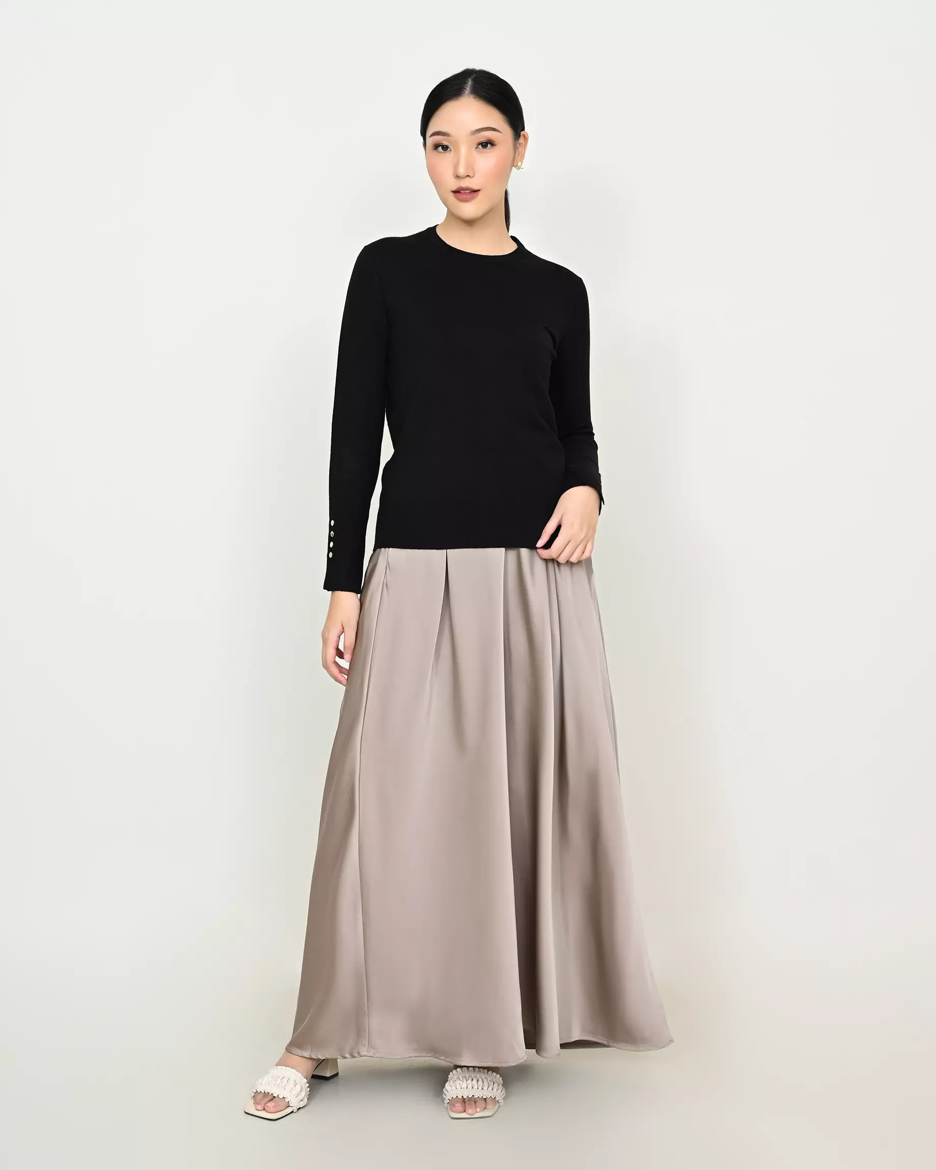 Geulis.id GEMMI SWEATER - Black