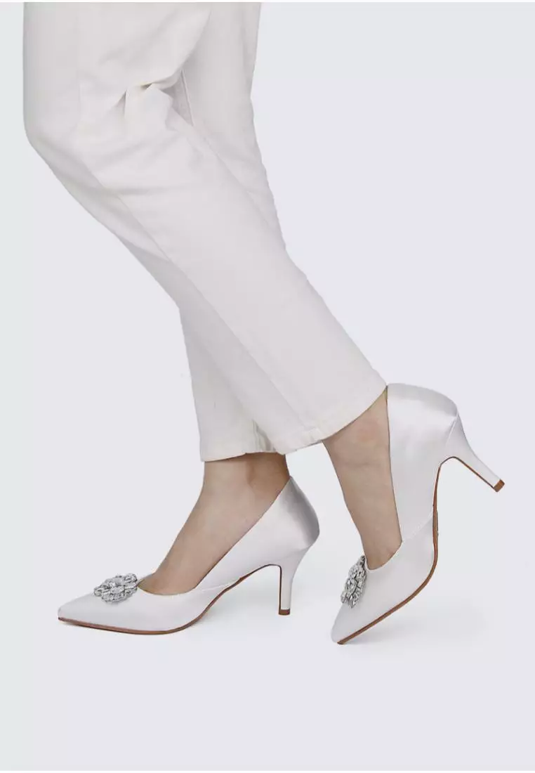 Adelyn Comfy Pumps In Ivory