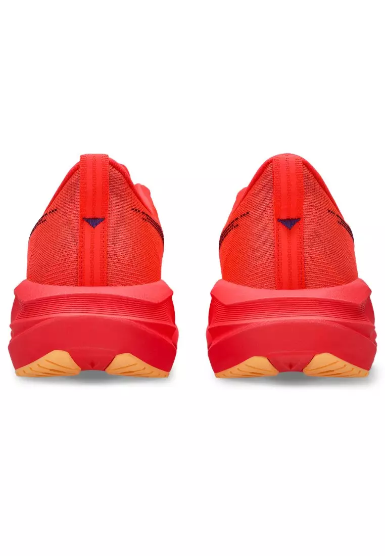 Women NOVABLAST 5 Running Shoes