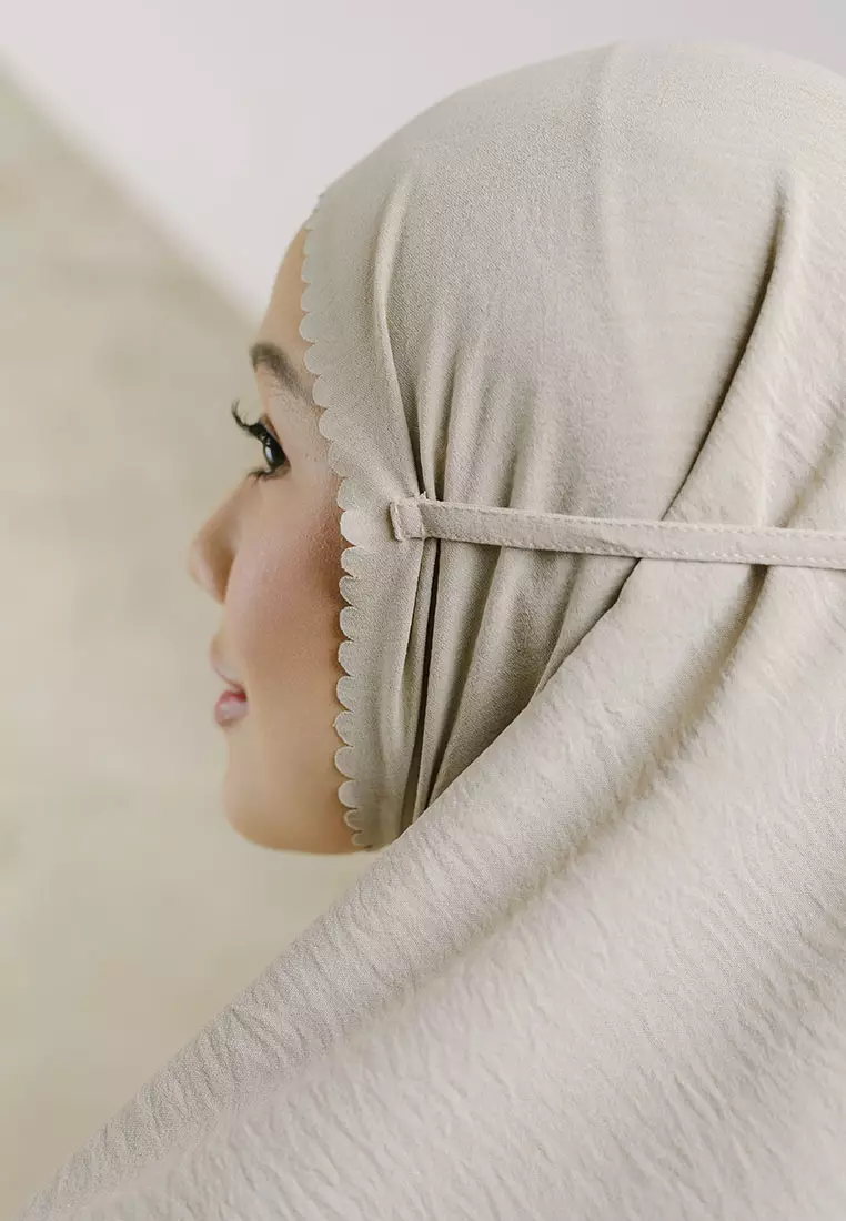 Biyya Instan Lasercut (Bergo Crinkle) Cream Almond