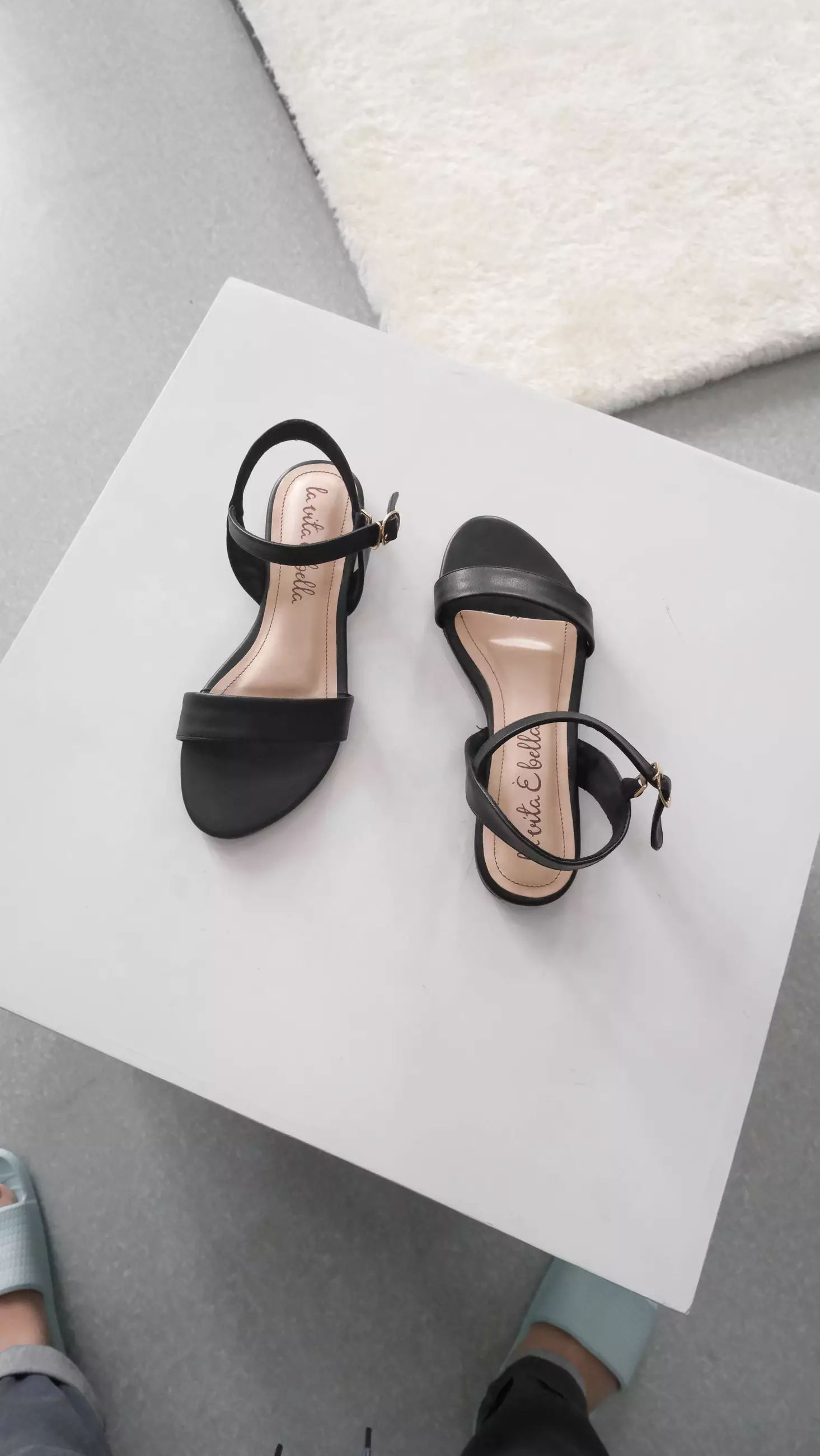 Lucy Ankle Strap Sandal Flat Wanita Vegan Leather