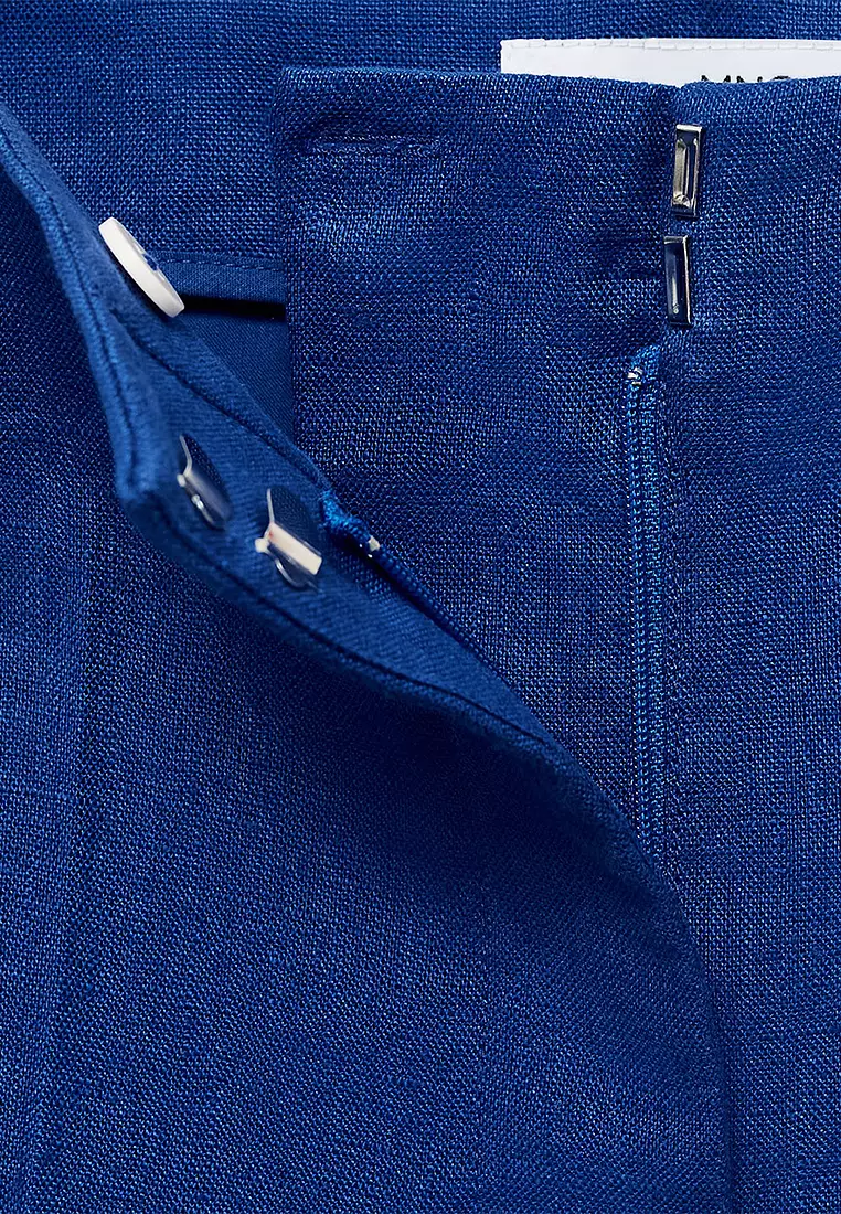 Straight Mid-Rise Linen Shorts